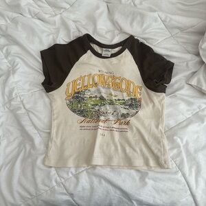 UO Yellowstone National Park Raglan T-Shirt